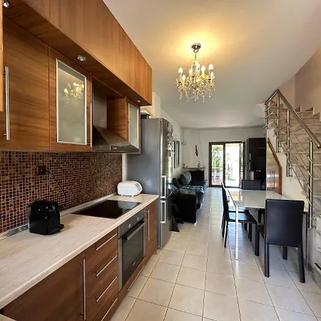 Charming Classic Greek Maisonette Juliana Your Idyllic Retreat In Nikiti, Halki Nikiti (Sithonia)