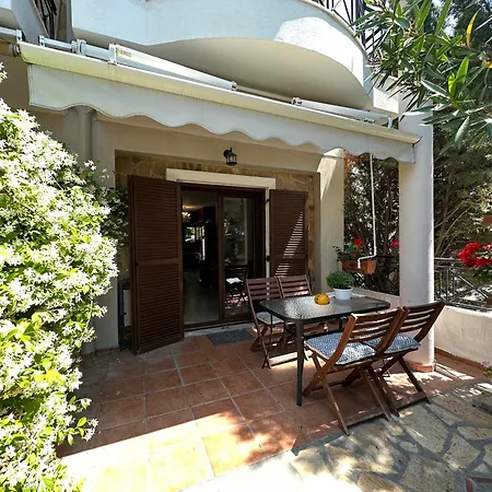 Charming Classic Greek Maisonette Juliana Your Idyllic Retreat In Nikiti, Halki Apartment Nikiti (Sithonia)